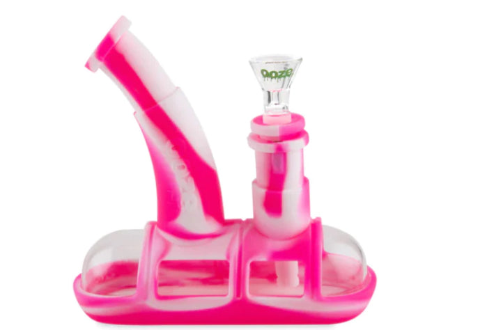 STEAMBOAT SILICONE GLASS WATER PIPE
