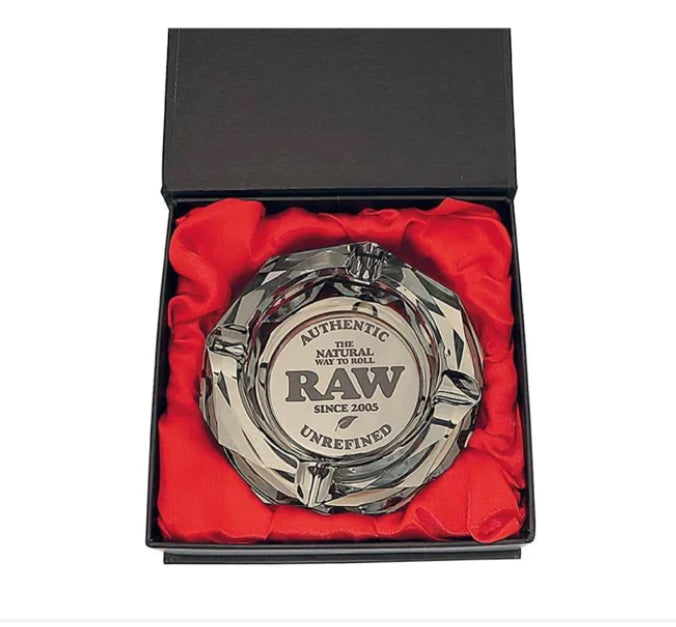 GLASS ASHTRAY DARK SIDE AND RAINBOW GLASS ASHTRAY